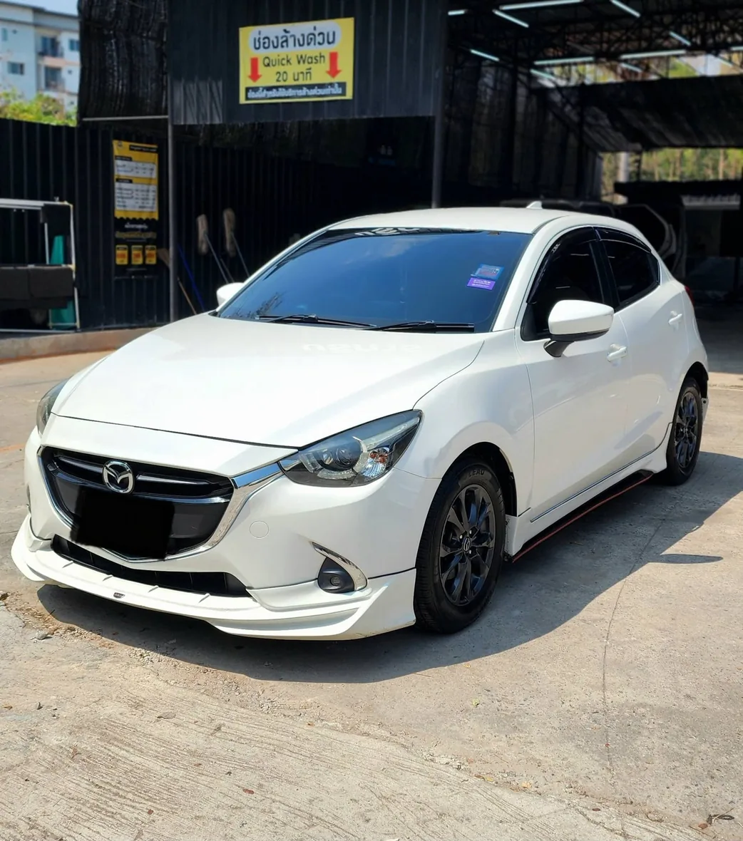 ล้างคราบหนัก Mazda 2 กลับมาสะอาดเงา HyperLab ขอนแก่น